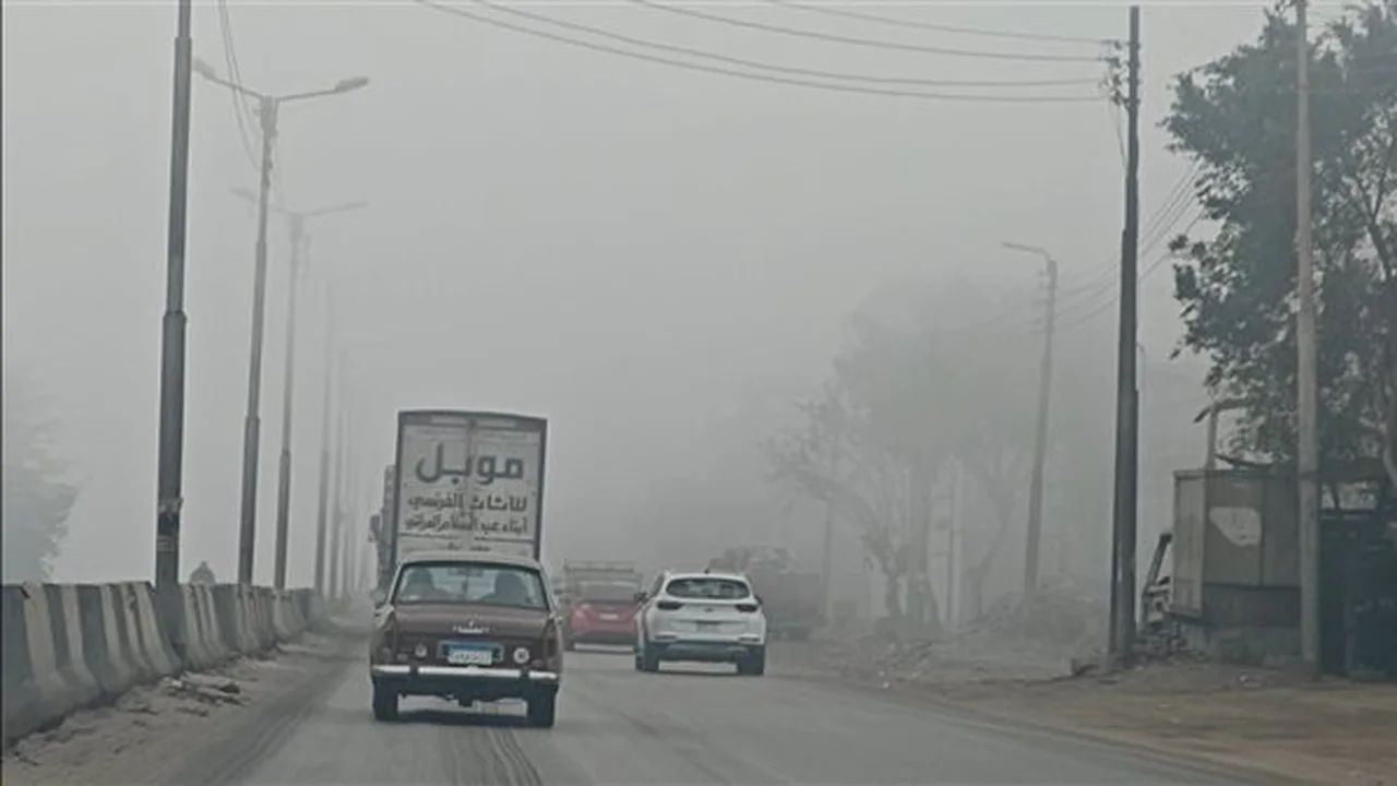 تحذيرات الأرصاد من شبورة كثيفة تغطي هذه الطرق غدا صباحا